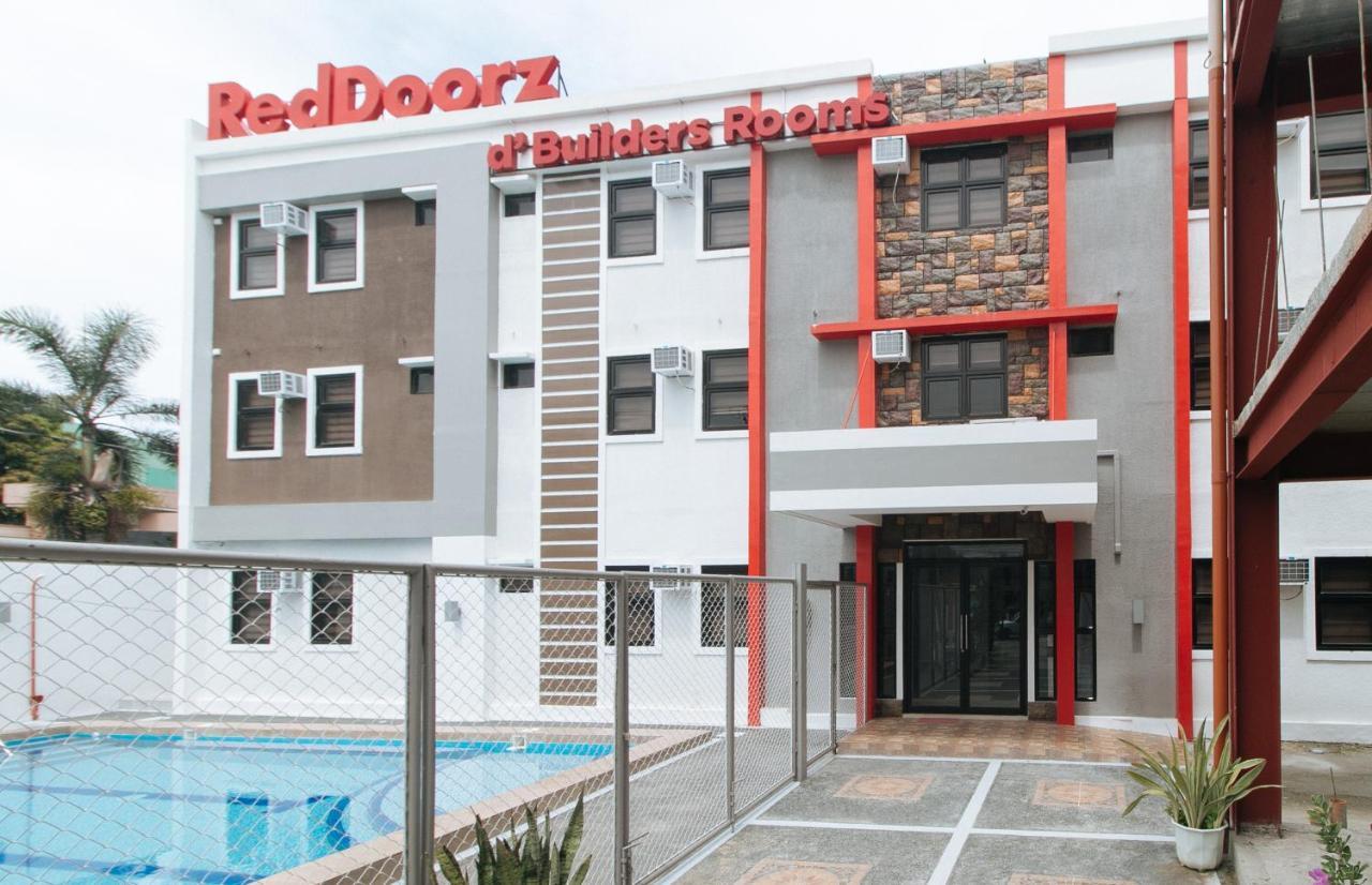 Reddoorz Plus At Dbuilders Poblacion Bgc Taguig Exterior foto